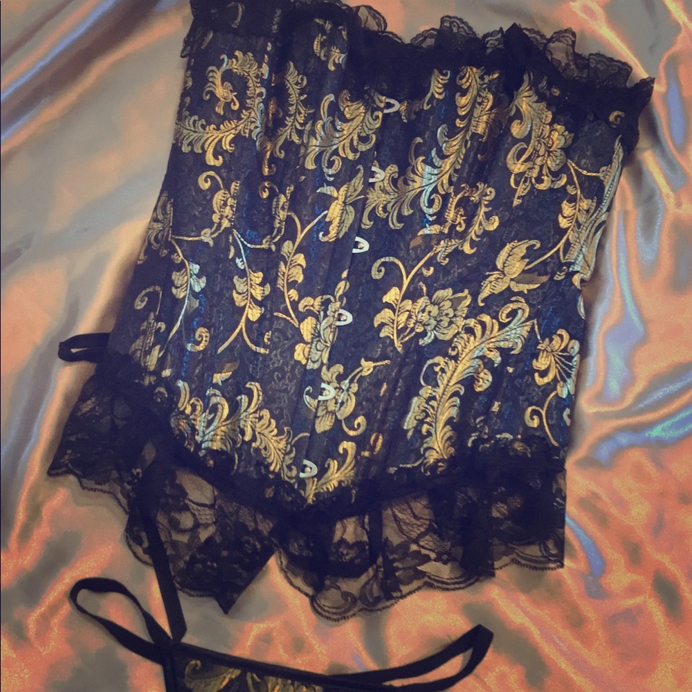 Small corset/panties NWOT